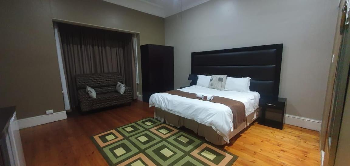 Hemmingways Bed and Breakfast King William's Town Eksteriør billede