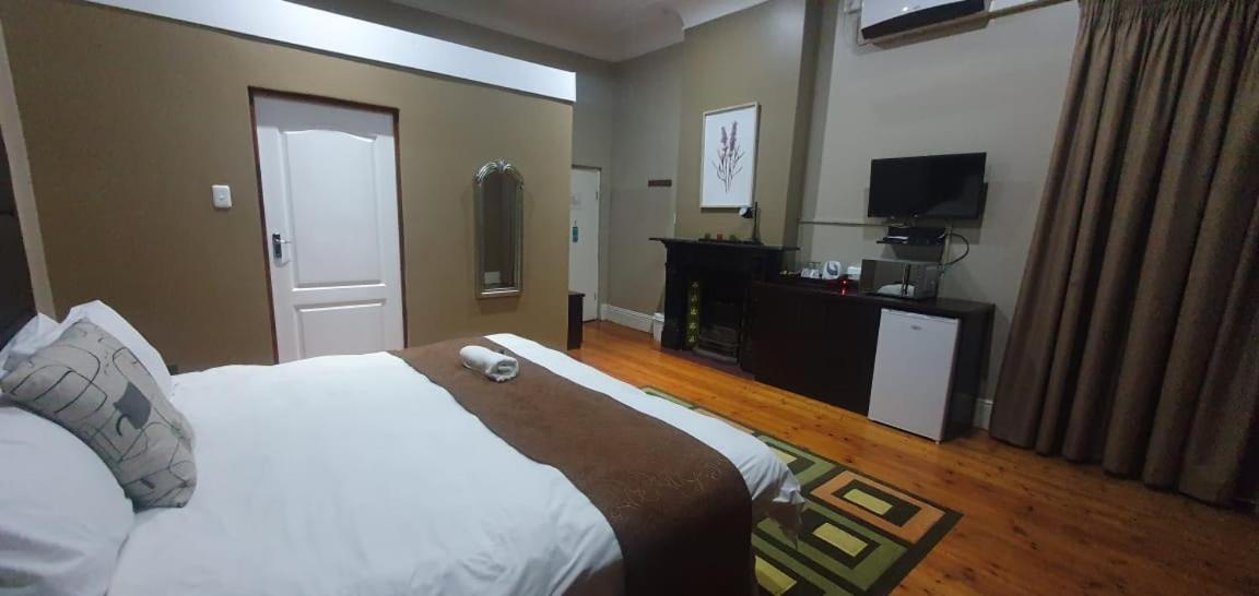 Hemmingways Bed and Breakfast King William's Town Eksteriør billede